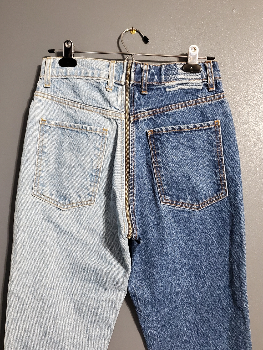REVICE High-Rise Two-Tone Blue Zip-Front Jeans Cropped Women's Size 28 - Picture 6 of 10